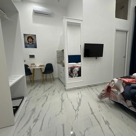 Nanninella Guest House เนเปิลส์ ภายนอก รูปภาพ