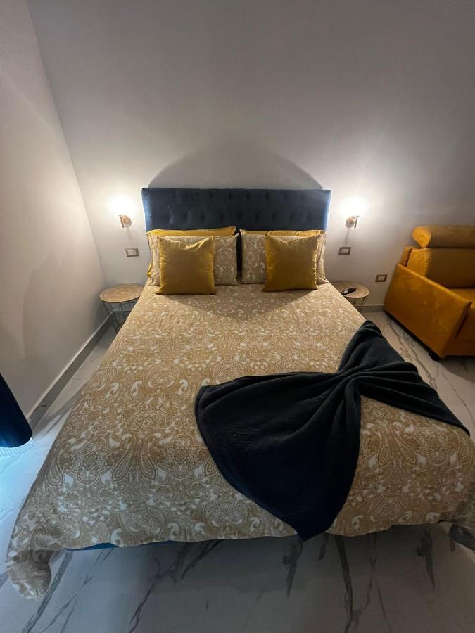 Nanninella Guest House เนเปิลส์ ภายนอก รูปภาพ