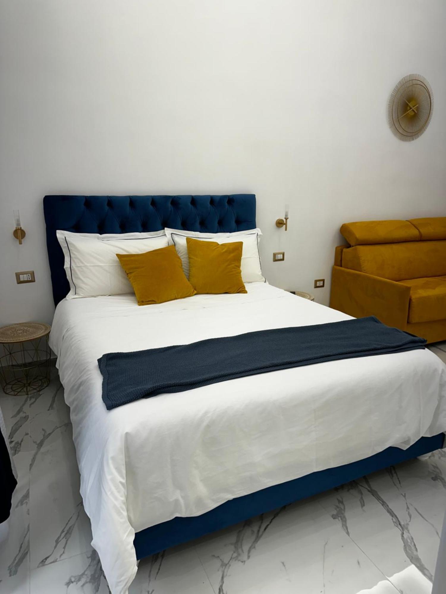 Nanninella Guest House เนเปิลส์ ภายนอก รูปภาพ